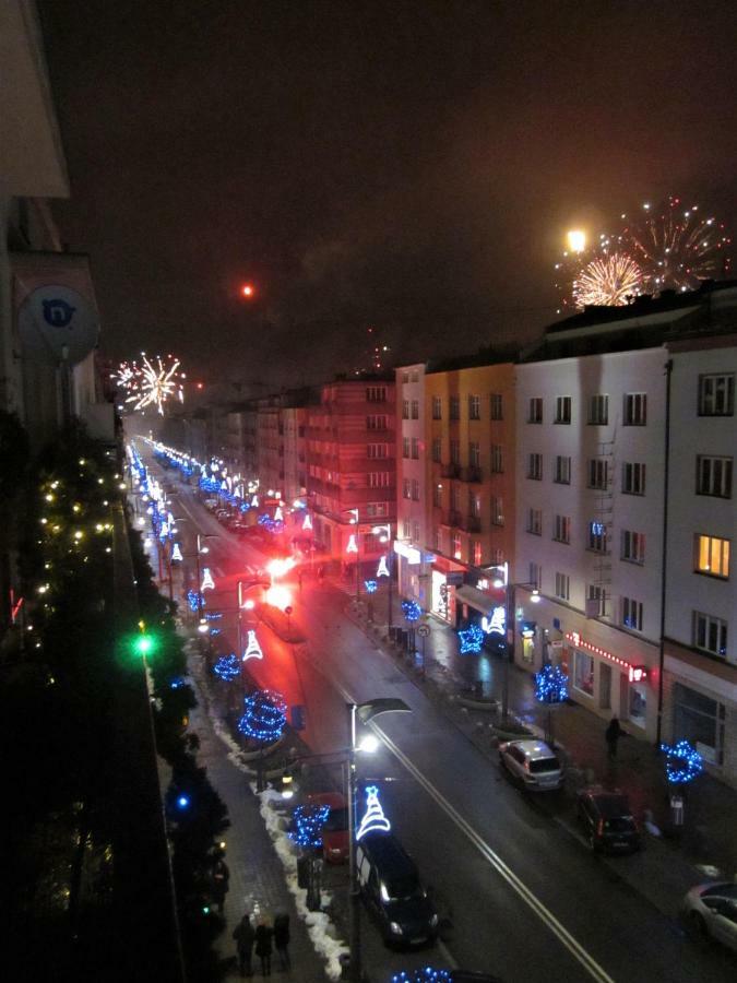 Centrum, 700M Do Plazy - 2 Sypialnie, Salon, Balkon, Bezplatny Parking, Gdynia Exterior foto